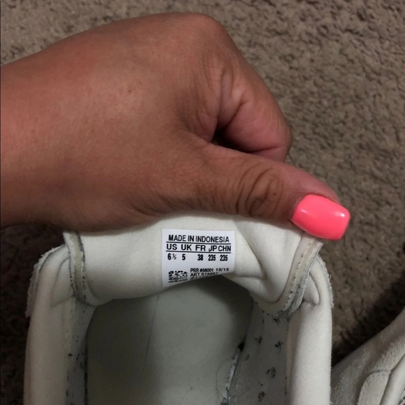 Adidas suede Shell toe. - Picture 3 of 3